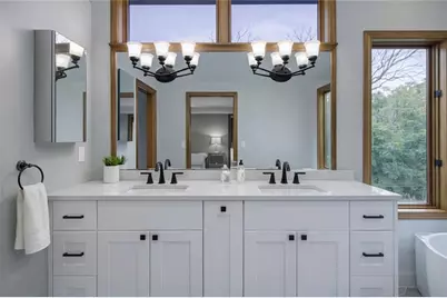 3920 Woodcrest Court, Eau Claire, WI 54701 - Photo 20