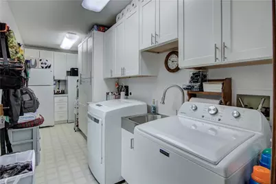 3920 Woodcrest Court, Eau Claire, WI 54701 - Photo 52