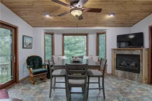 3920 Woodcrest Ct, Eau Claire, WI 54701 - Photo 6