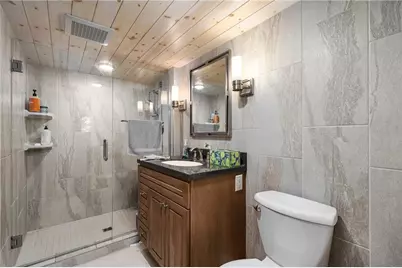 2208 W Menomonie Street, Eau Claire, WI 54703 - Photo 38