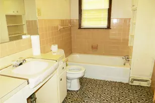 301 Church St, Thorp, WI 54771 - Photo 8