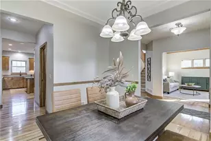 907 Sandalwood Dr, Altoona, WI 54720 - Photo 18