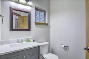 907 Sandalwood Dr, Altoona, WI 54720 - Photo 34