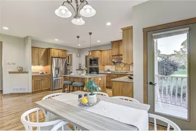 907 Sandalwood Drive, Altoona, WI 54720 - Photo 12