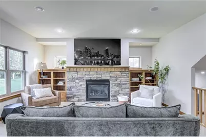 907 Sandalwood Drive, Altoona, WI 54720 - Photo 4