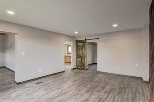 219 Main St, Greenwood, WI 54437 - Photo 4