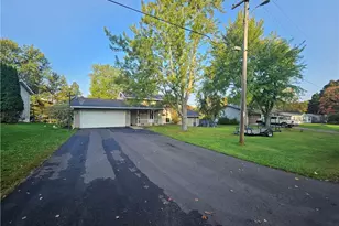 324 8th St, Cornell, WI 54732 - Photo 4