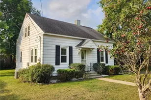 1114 Pierce St, Black River Falls, WI 54615 - Photo 2