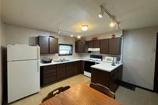 126 W Cedar St, Chippewa Falls, WI 54729 - Photo 6