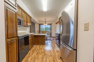 553 Goldsmith St, Chippewa Falls, WI 54729 - Photo 6