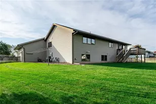 829 Bluff View Cir, Chippewa Falls, WI 54729 - Photo 22