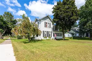 334 W Grand Ave, Chippewa Falls, WI 54729 - Photo 8