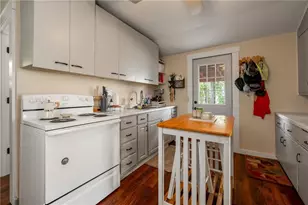 411 Dodge St, Eau Claire, WI 54701 - Photo 10