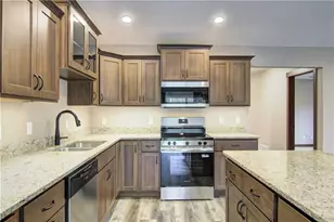 1806 Dorret Rd, Eau Claire, WI 54703 - Photo 6