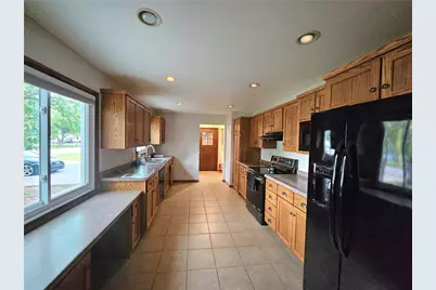 532 Macomber Street, Chippewa Falls, WI 54729 - Photo 4