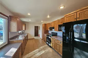 532 Macomber St, Chippewa Falls, WI 54729 - Photo 6