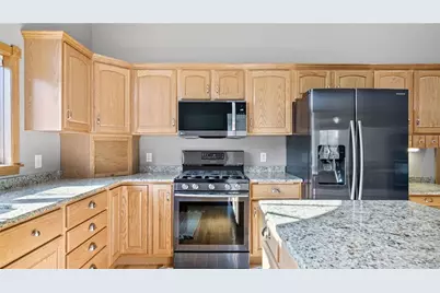 1811 W Ridge Court, Eau Claire, WI 54703 - Photo 18