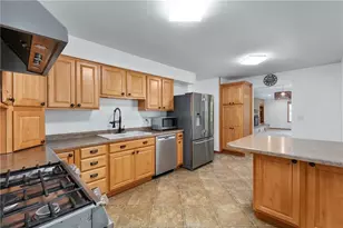 1011 11th Ave, Durand, WI 54736 - Photo 2