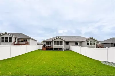 1337 Juniper Place, Eau Claire, WI 54703 - Photo 2