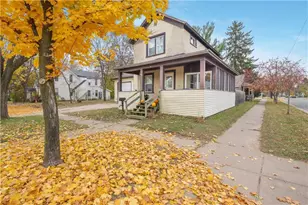 739 Broadway St, Eau Claire, WI 54703 - Photo 2