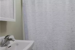 739 Broadway St, Eau Claire, WI 54703 - Photo 10