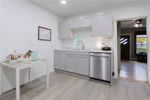 424 6th Ave, Eau Claire, WI 54703 - Photo 10