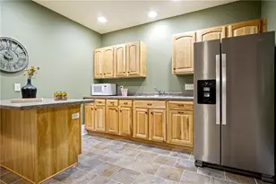 4616 Oakwood Hills Pkwy, Eau Claire, WI 54701 - Photo 38