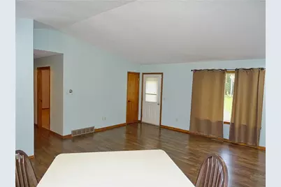 1109 E Laneville Avenue #C, Durand, WI 54736 - Photo 4