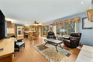 1523 Woodridge Dr, Chippewa Falls, WI 54729 - Photo 18