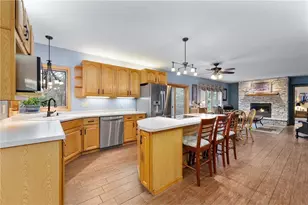 1523 Woodridge Dr, Chippewa Falls, WI 54729 - Photo 12