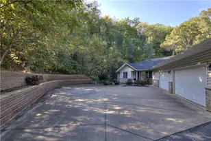 2030 Abbe Hill Dr, Eau Claire, WI 54703 - Photo 38