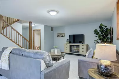 2030 Abbe Hill Drive, Eau Claire, WI 54703 - Photo 32