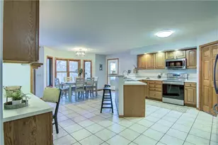 2030 Abbe Hill Dr, Eau Claire, WI 54703 - Photo 10