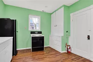 503 11th St, Menomonie, WI 54751 - Photo 8