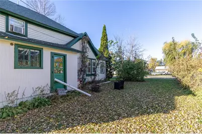 812 W Lincoln Street #1&amp;2, Augusta, WI 54722 - Photo 6