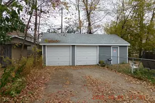 23 E Evans St, Rice Lake, WI 54868 - Photo 4