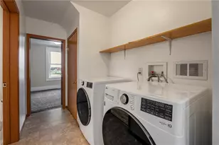 329 S Broadway St, Stanley, WI 54768 - Photo 16