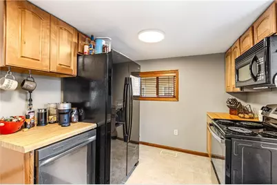 1524 Lyndale Avenue, Eau Claire, WI 54701 - Photo 12