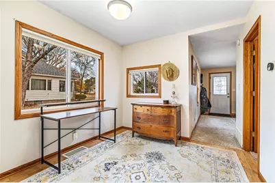 1524 Lyndale Avenue, Eau Claire, WI 54701 - Photo 10