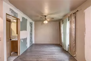 957 Emery St, Stanley, WI 54768 - Photo 18