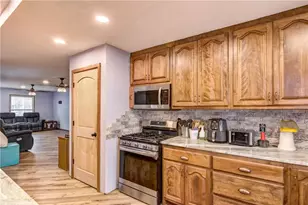 957 Emery St, Stanley, WI 54768 - Photo 6