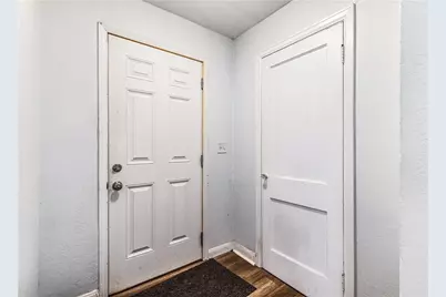 619 Fairfax Street, Altoona, WI 54720 - Photo 4