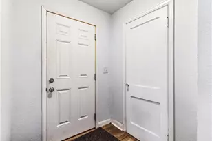 619 Fairfax St, Altoona, WI 54720 - Photo 4