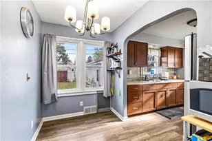 619 Fairfax St, Altoona, WI 54720 - Photo 10