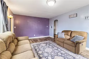 619 Fairfax St, Altoona, WI 54720 - Photo 8