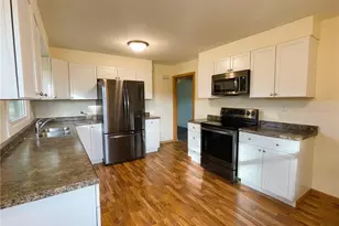 4927 Jeffers Rd, Eau Claire, WI 54703 - Photo 4