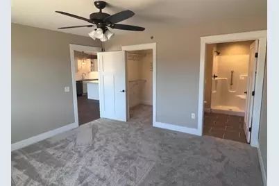 4916 Woodland Park Drive, Eau Claire, WI 54701 - Photo 4