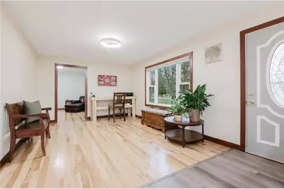 5217 E Hamilton Avenue, Eau Claire, WI 54701 - Photo 6