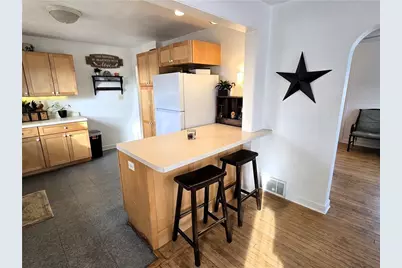 3233 Potter Road, Eau Claire, WI 54703 - Photo 6