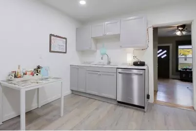 424 6th Avenue, Eau Claire, WI 54703 - Photo 10